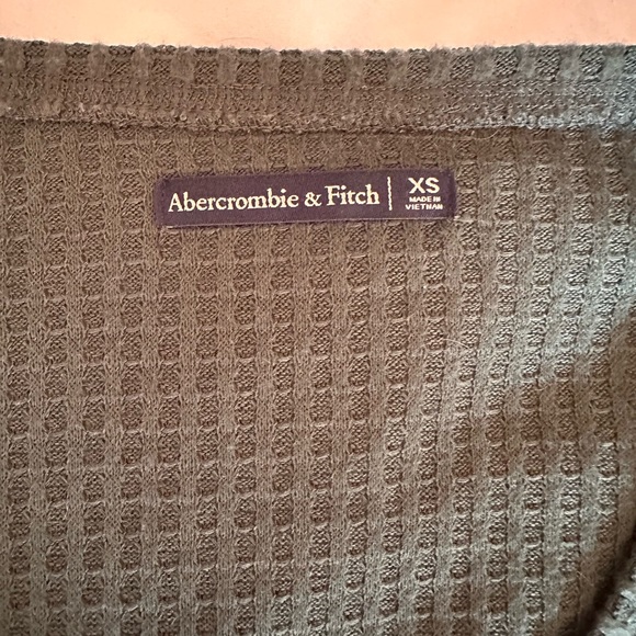 A&F green sweater - Picture 4 of 4